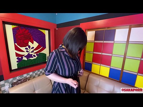 ❤️ Une jolie Japonaise aux gros seins se masturbe avec des jouets sexuels et a un orgasme. Elle parle dans une interview de son expérience de la baise. Gros seins et chatte poilue gémissant bruyamment. Osakaporn ☑ Porno anal at us ❤