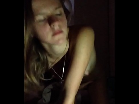 ❤️ Une fille se masturbe et jouit ☑ Porno anal at us ❤